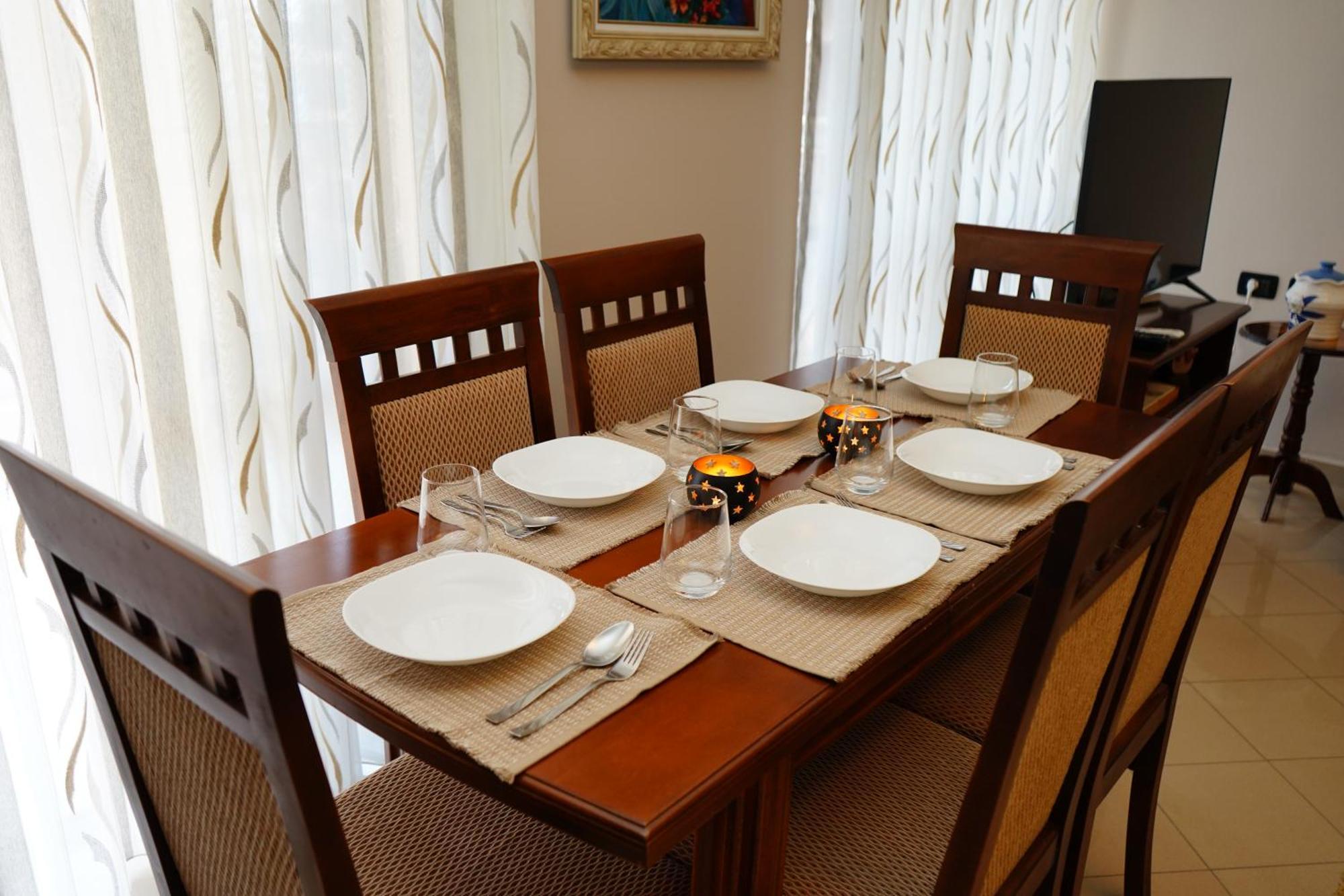 New Bazaar Bliss Apartment Tirana Bagian luar foto