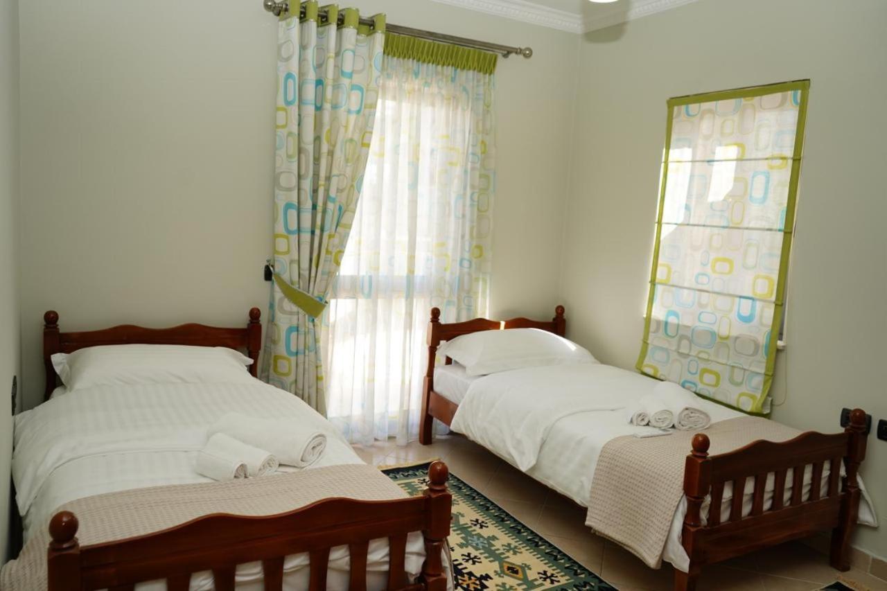 New Bazaar Bliss Apartment Tirana Bagian luar foto