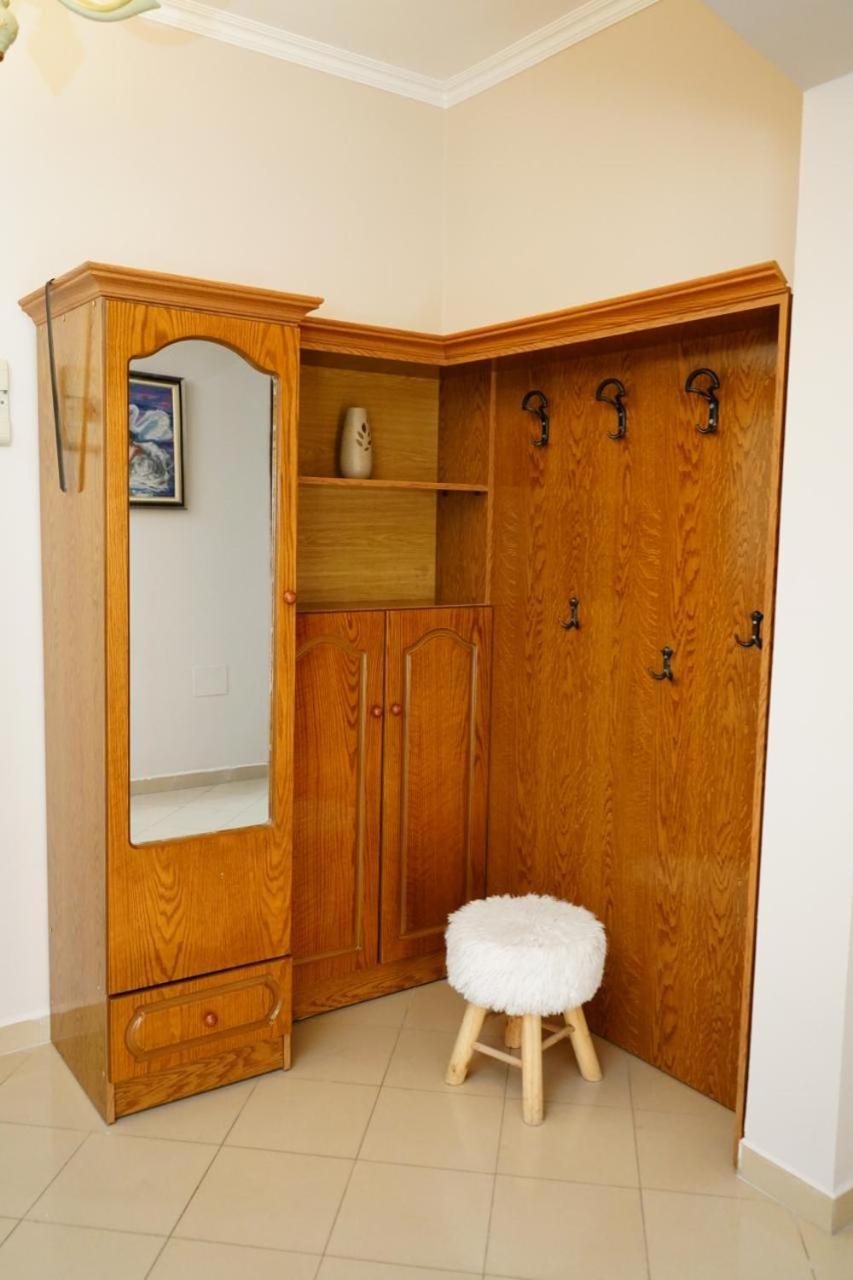 New Bazaar Bliss Apartment Tirana Bagian luar foto