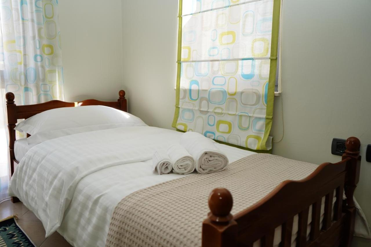 New Bazaar Bliss Apartment Tirana Bagian luar foto