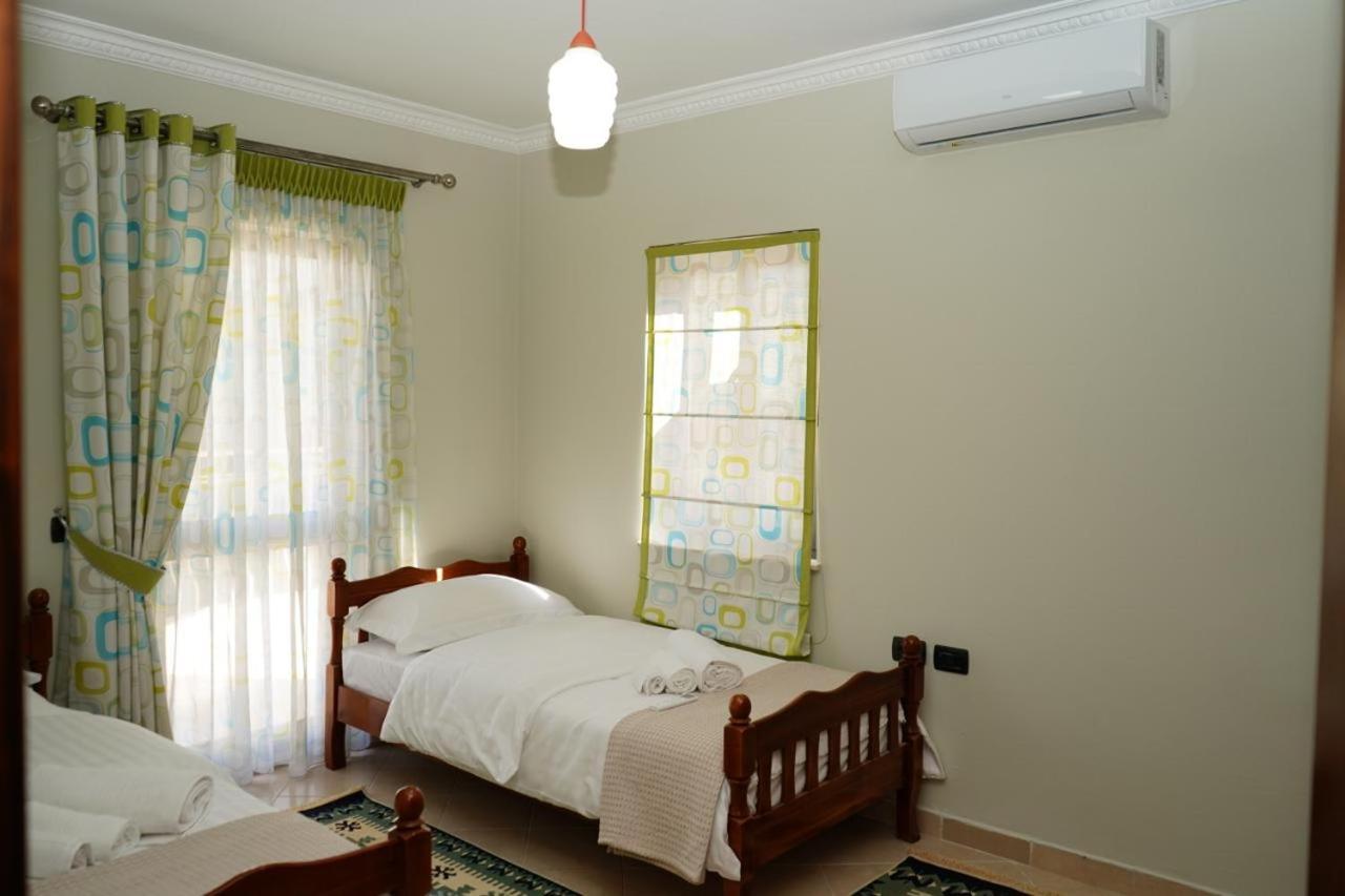 New Bazaar Bliss Apartment Tirana Bagian luar foto
